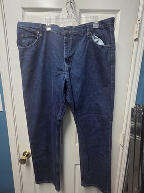 Wrangler Indigo Straight-Leg Men's Jeans W42 X L32
